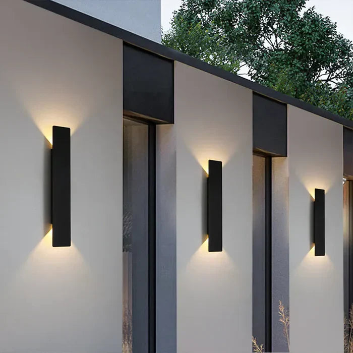 files/weatherproof-outdoor-wall-lamp-stormglow-warm-white-2w-5_4cm-9_7cm3_5-white-state_of_style.webp