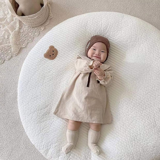 Padded cotton crawling mat for babies with embroidered animal motif – 80 cm