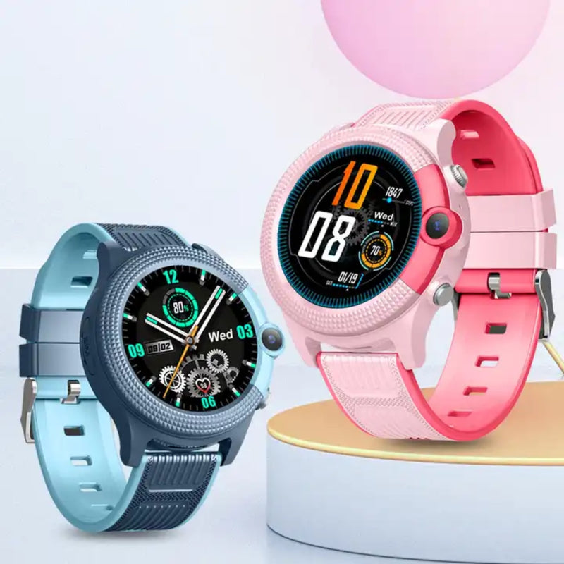Kids' smartwatch with GPS, camera and calling function for a safe daily routine