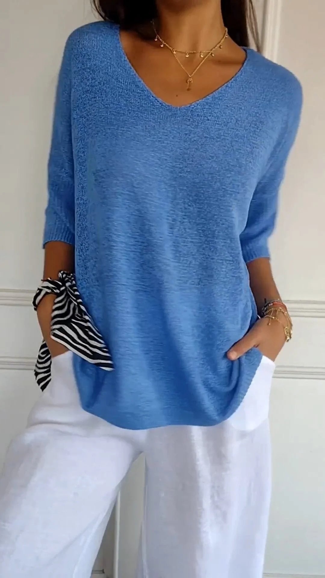 Knitted Women's Top with V-Neck – Saphira