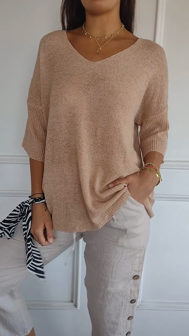 Knitted Women's Top with V-Neck – Saphira