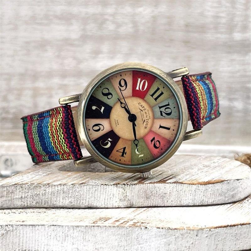 Watch with multicoloured rainbow pattern & braided strap – Elyvra