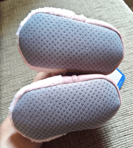 Soft, non-slip walking shoes for babies with a little lamb motif – Winterwonder