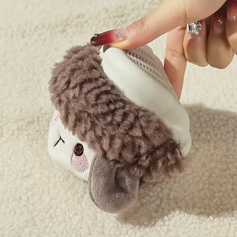 Kids Slippers with Little Sheep – WoollySteps
