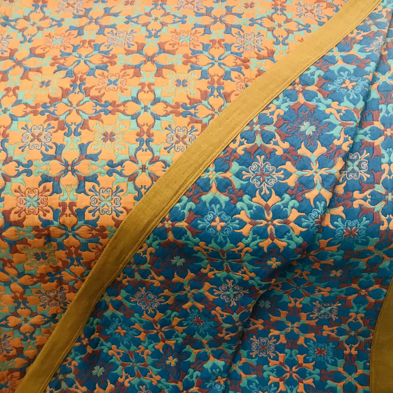Cotton quilt with blue pattern – Florencia