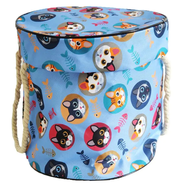 Large foldable toy tidy-up mat with basket function for the children's room.