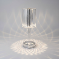 Dimmbare Kristall Tischlampe - Crystalique