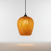 Handgewebte Rattan Hängelampe - WovenGlow