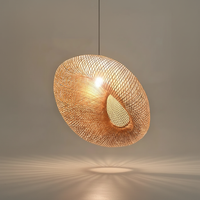Handgewebte Rattan Hängeleuchte - WeaveLight