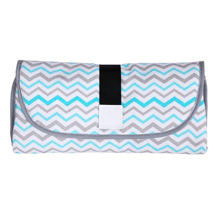 3-in-1 baby changing mat with toy holder – WickelPlus (buy one, get one free)