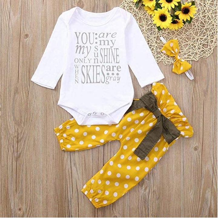 Baby outfit with text & ruffled bottoms – Autumn Magic set