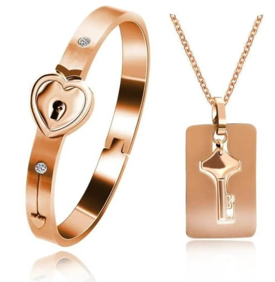 Matching Lock And Key Jewellery Set - AmorLock