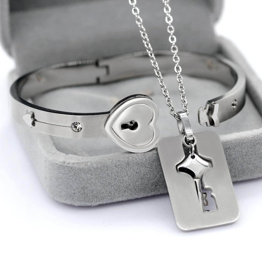 Matching Lock And Key Jewellery Set - AmorLock