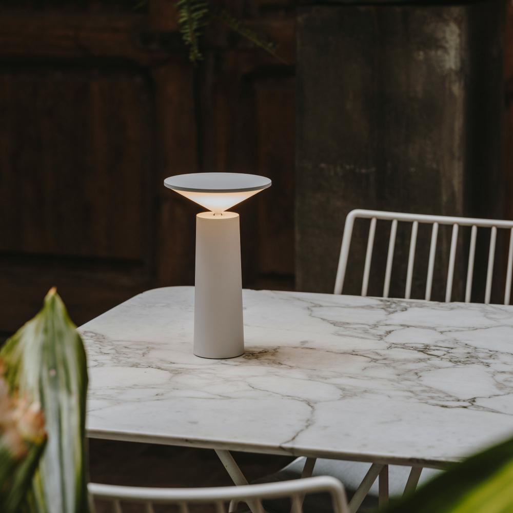 Modern Rechargeable Table Lamp - LuminaDesk