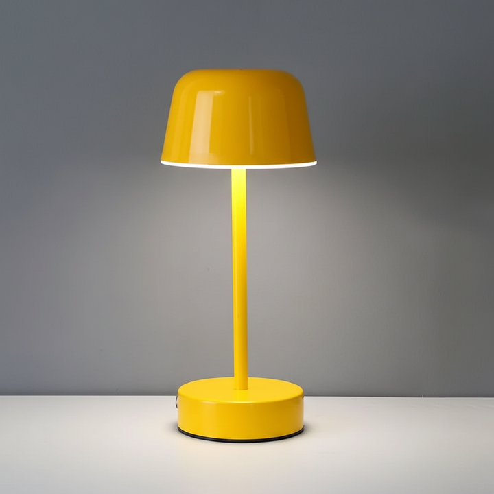 Moderne Tischlampe Aus Metall - Radiantix