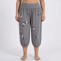 Plus Size Butterfly Print Capri Pants - Ella