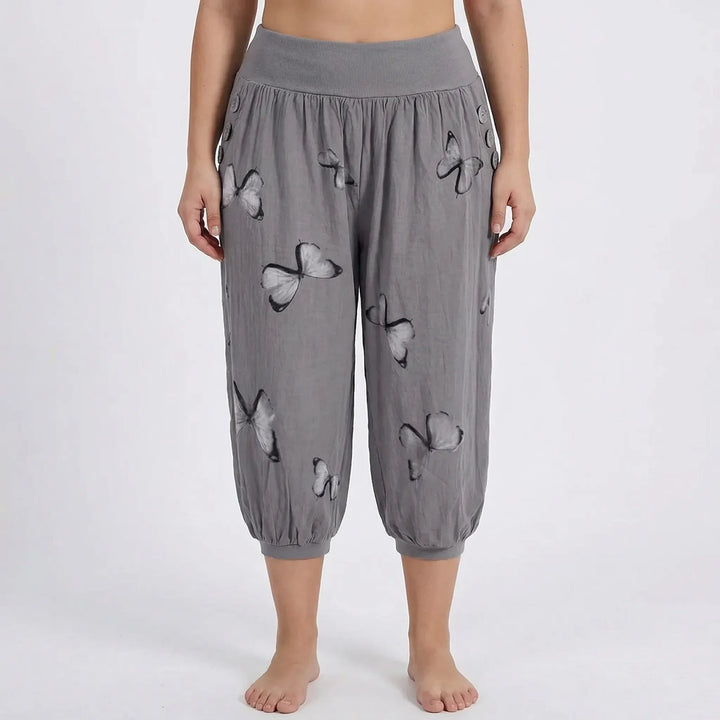Plus Size Butterfly Print Capri Pants - Ella