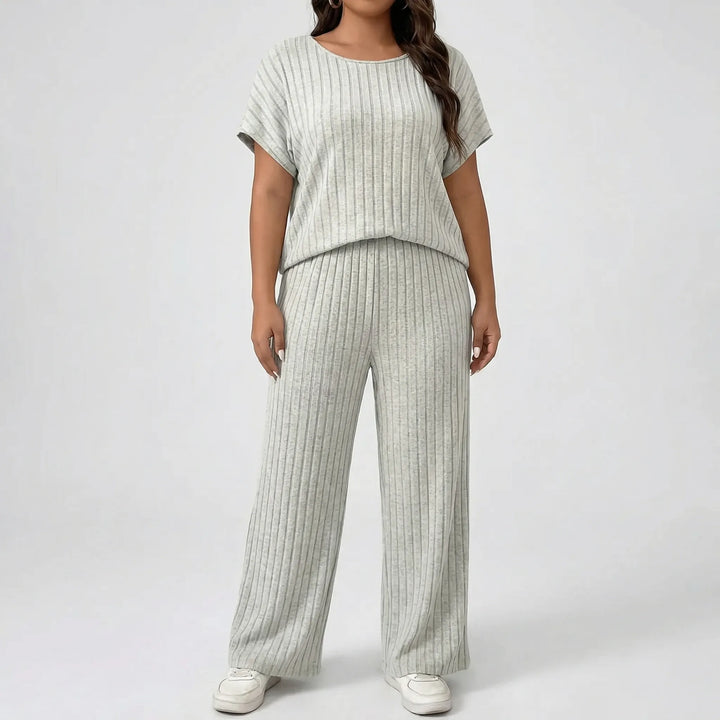Plus Size Casual Two-Piece Outfit - Nadine