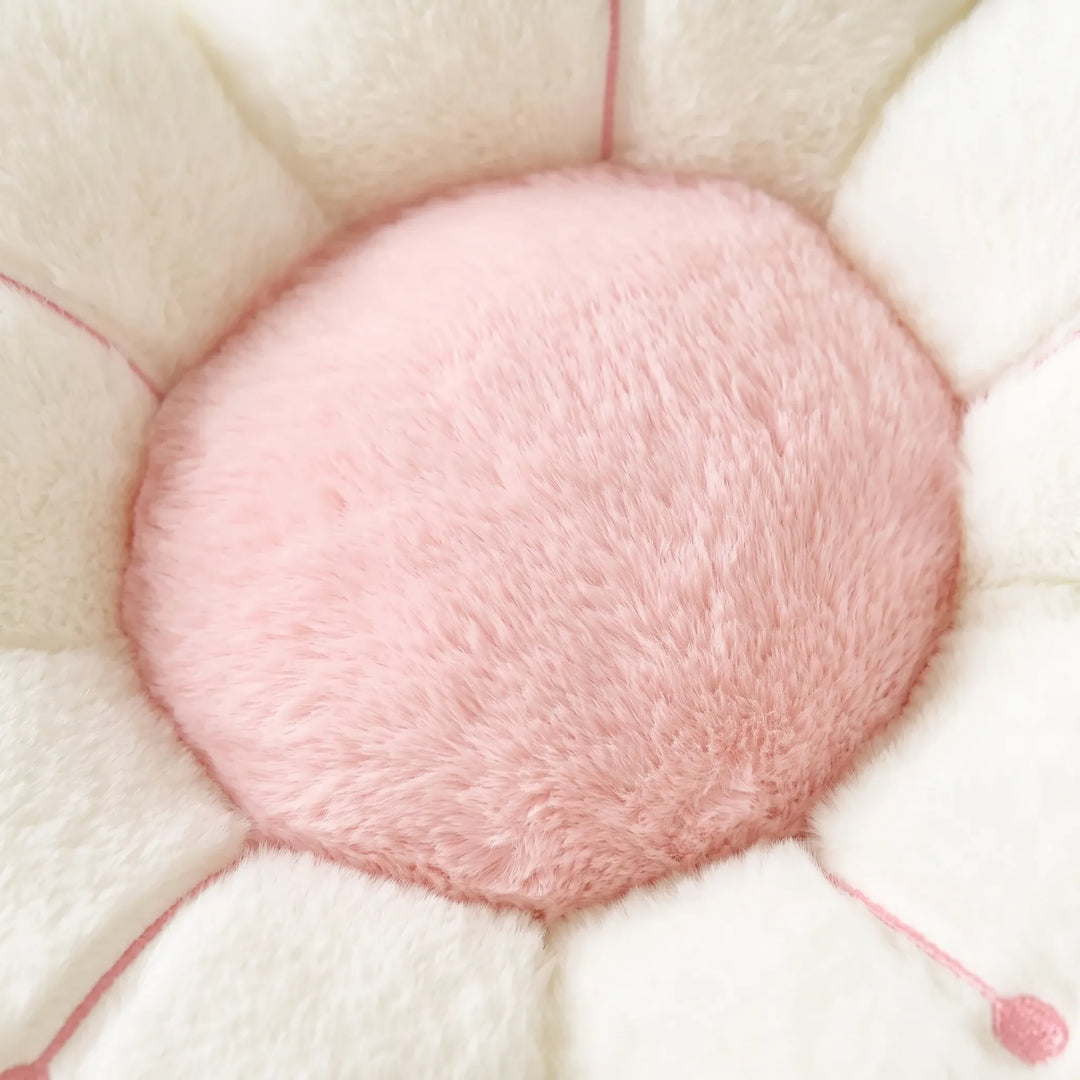 Plush Flower-Shaped Throw Cushion - PetalPlump