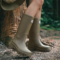 Ladies' Chelsea waterproof ankle boots with block heel & patterned sole – Saphira
