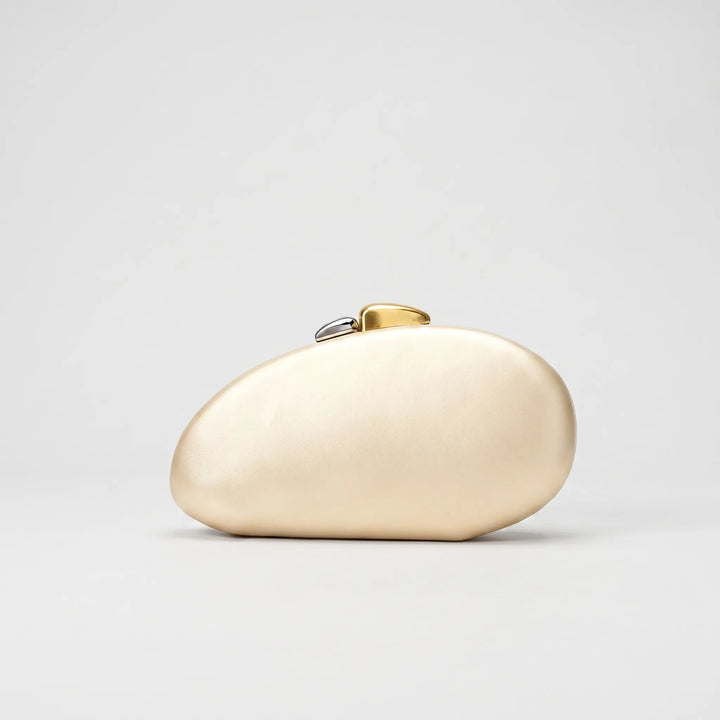 Sculptural Shell-Shaped Clutch Bag - Peblique