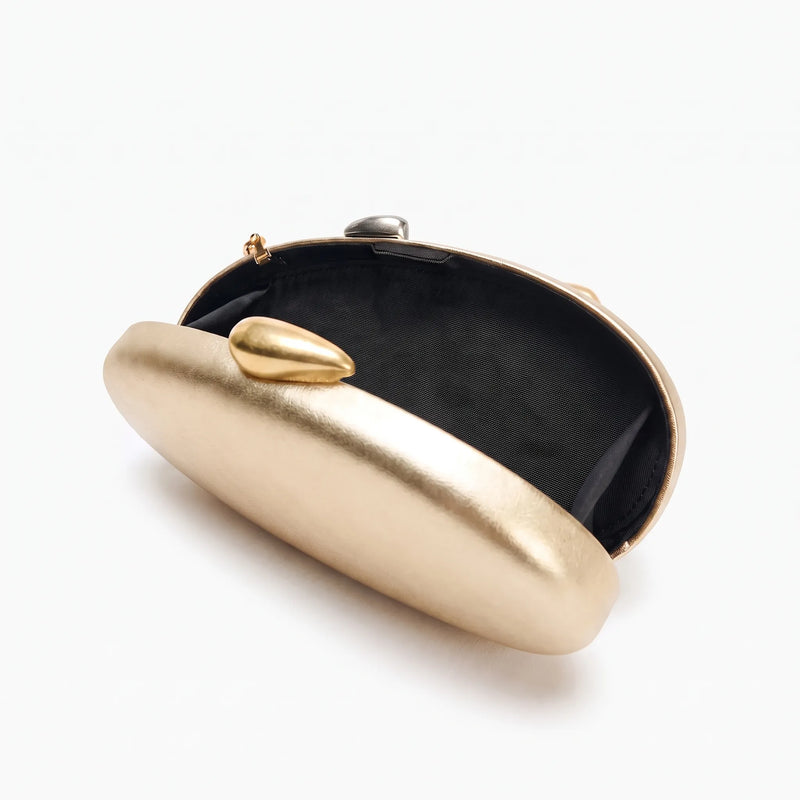Sculptural Shell-Shaped Clutch Bag - Peblique