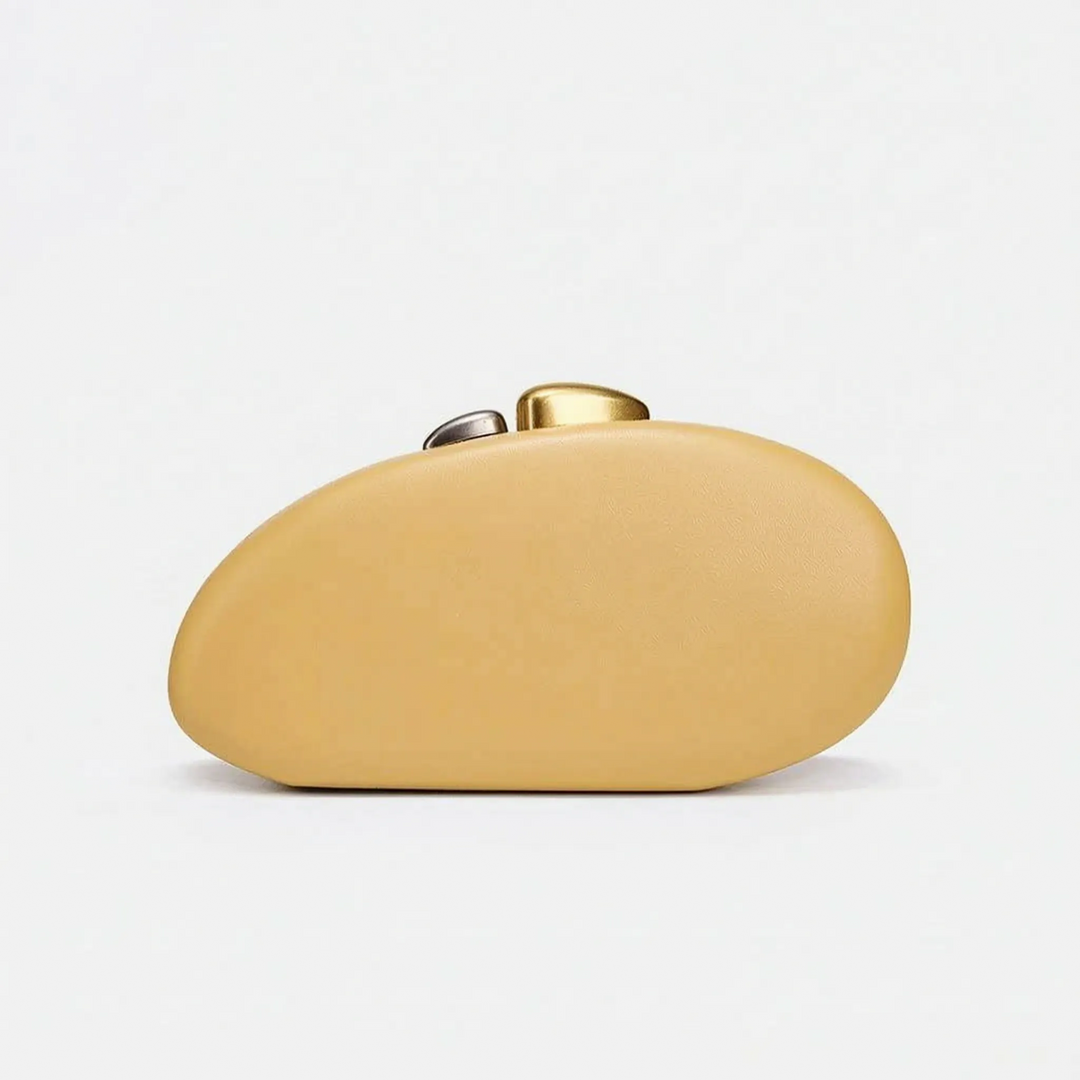 Sculptural Shell-Shaped Clutch Bag - Peblique