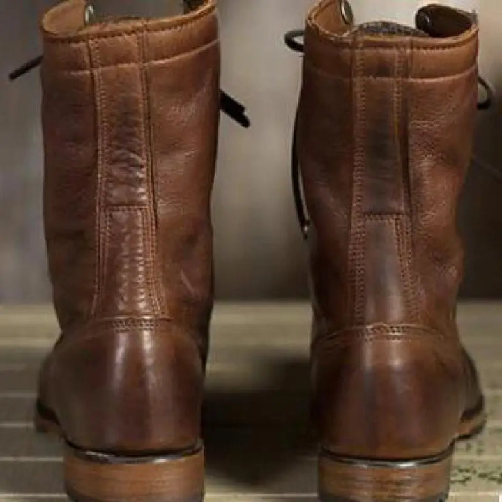 Lined women's leather boots with lacing – Alvara autumn edition