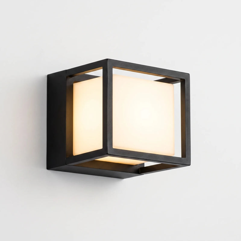 Smart Wall Light - Vesperon