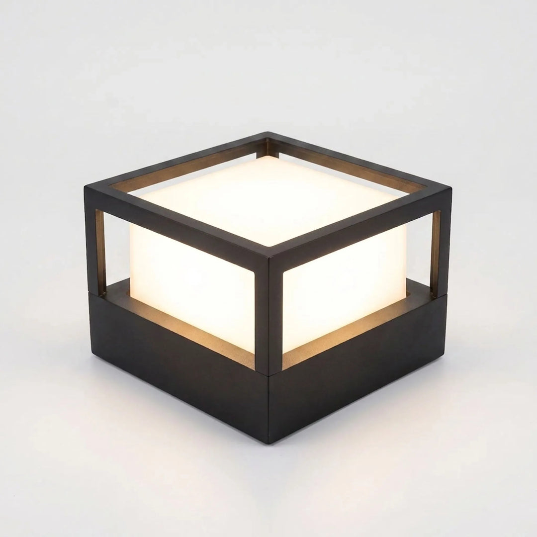 Smart Wall Light - Vesperon