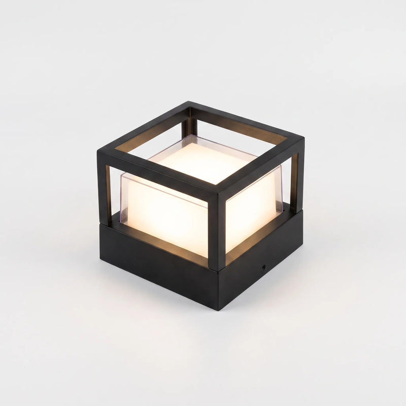 Smart Wall Light - Vesperon