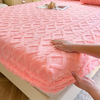 Textured Plush Fitted Sheet - Plushio