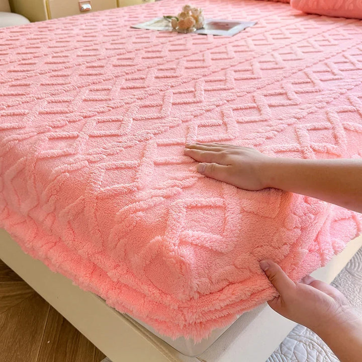 Textured Plush Fitted Sheet - Plushio