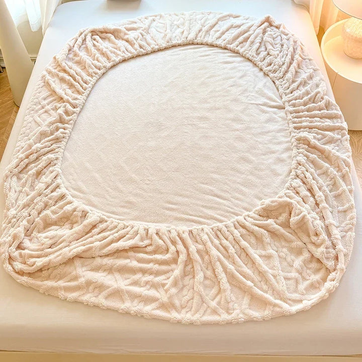 Textured Plush Fitted Sheet - Plushio
