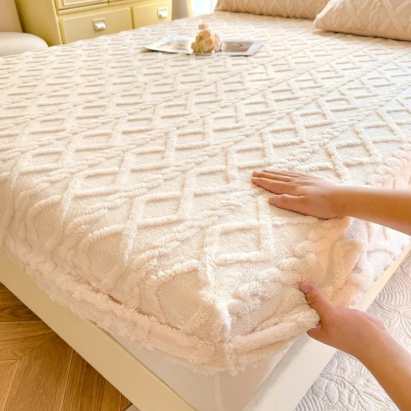 Textured Plush Fitted Sheet - Plushio
