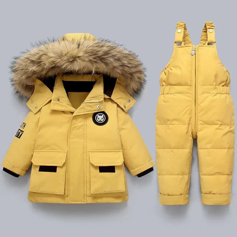 Winter set for children with a lined winter jacket and snow trousers with braces – Emilie