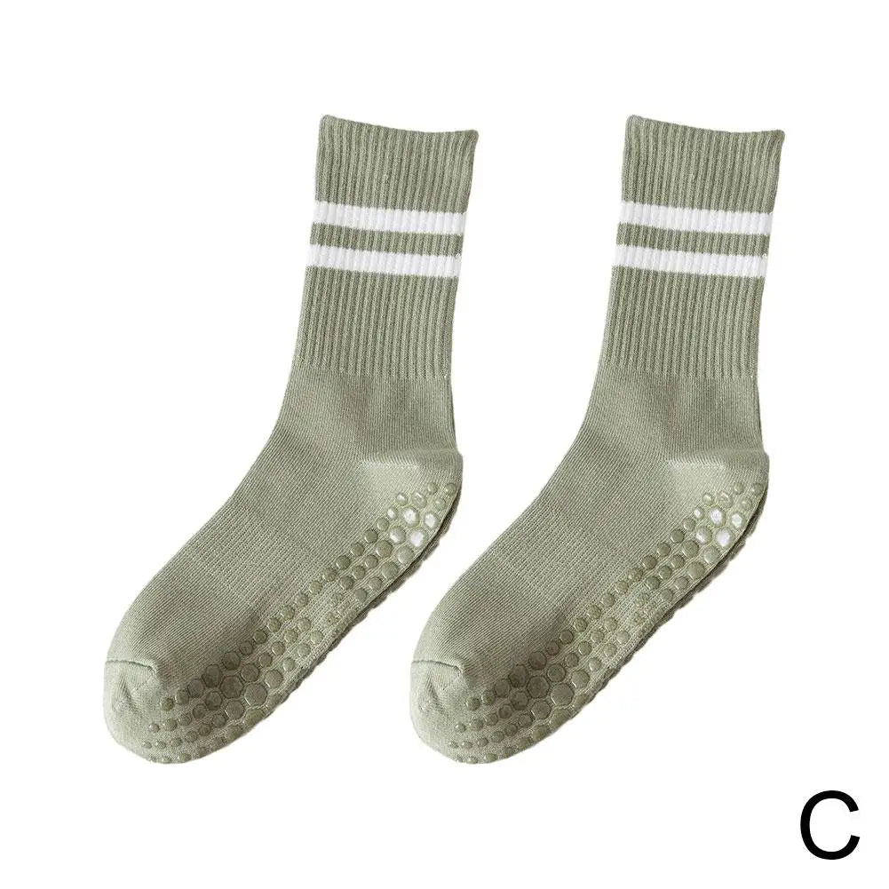 Anti-Slip Mid-Tube Sports Socks for Fitness and Yoga - GripFit-Green-State of Style