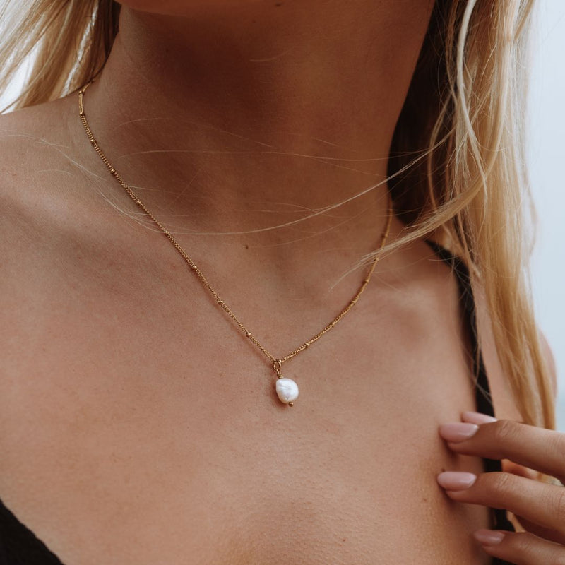 Baroque Pearl Pendant Necklace - Anisa-Gold-State of Style