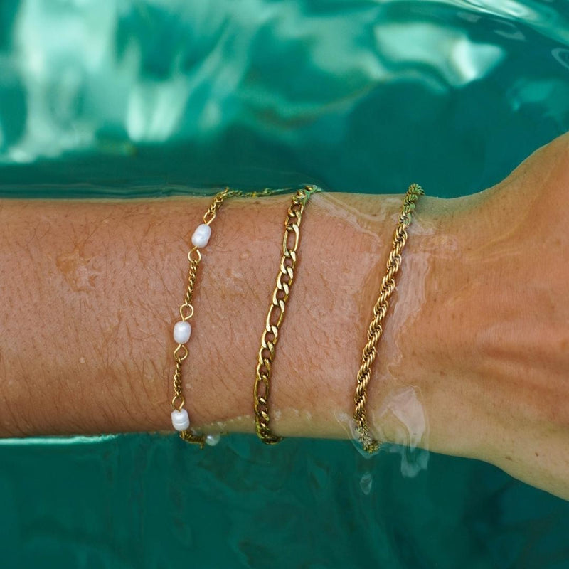 Bracelet with Freshwater Pearls - Amara-Gold-State of Style
