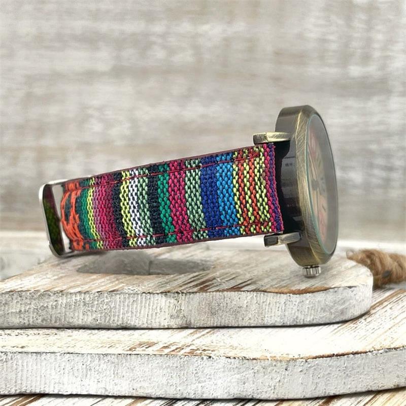 Watch with multicoloured rainbow pattern & braided strap – Elyvra