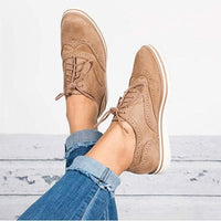 Ladies' derby shoes made of suede with brogue details – Carisse