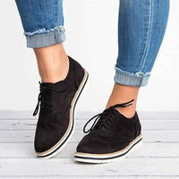 Ladies' derby shoes made of suede with brogue details – Carisse