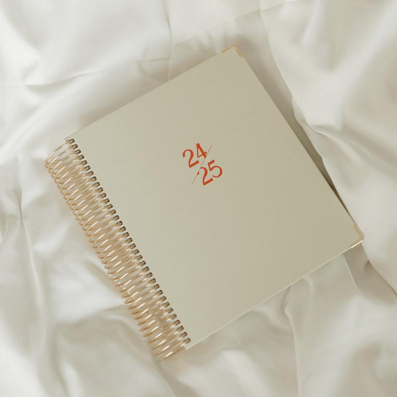 Daily Planner 24-25 - PlanEase-State of Style