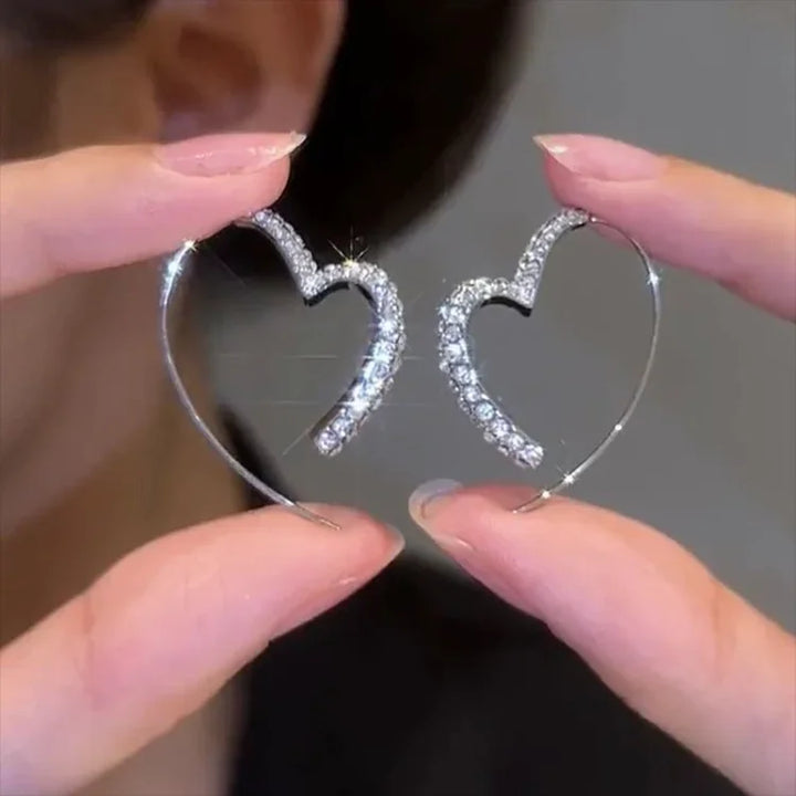 Eliana Zirkonia Heart Earrings-State of Style