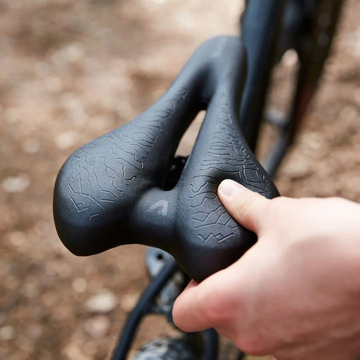 Ergonomic Bicycle Saddle with Memory Foam – SaddlePeak AirRide-State of Style
