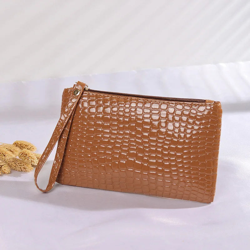 Fashionista's Crocodile Wristlet Bag-Brown-State of Style