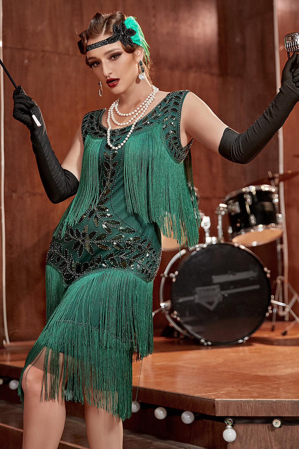 Glamorous Charleston dress from the 1920s - Amelia-Champagne-S-State of Style