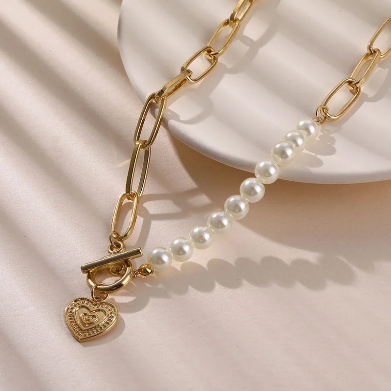 Golden Heart Necklace with Pearl Accents – Veerle-State of Style