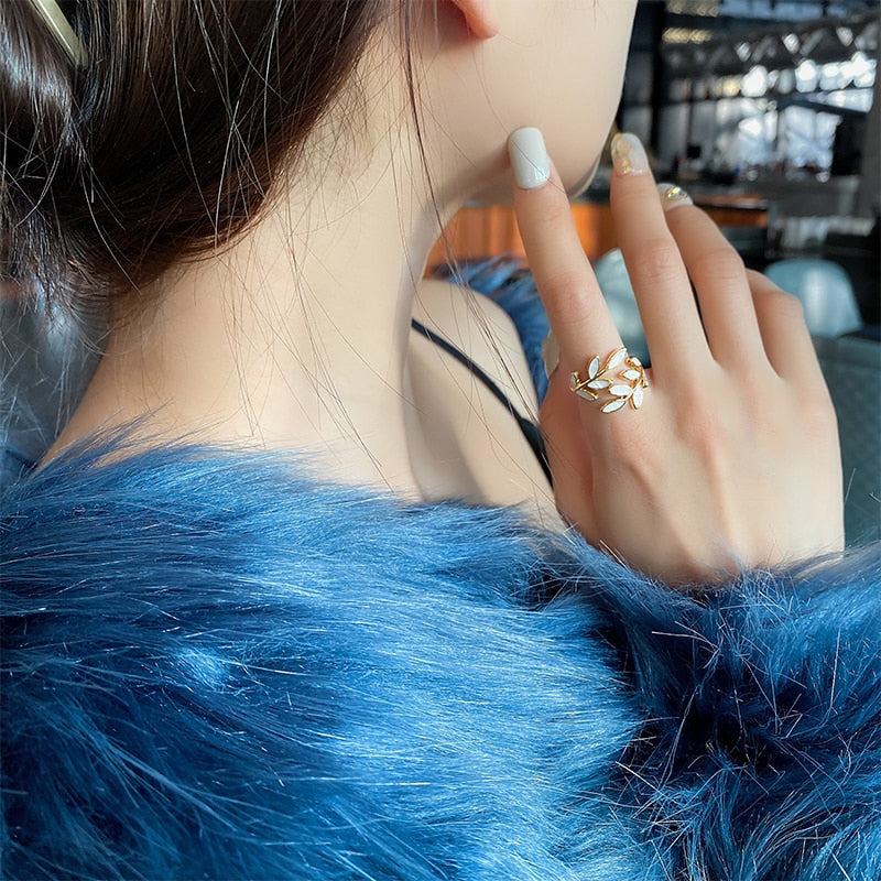 Golden Leaf Ring - Amarille-State of Style