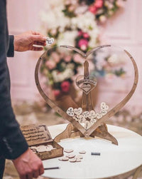 Heart-shaped Wooden Guestbook – Memoro-60 Hearts-State of Style